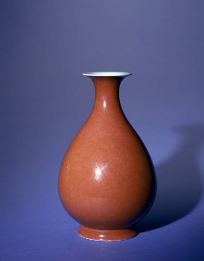 Ji red glaze jade pot spring vase, The Palace Museum
