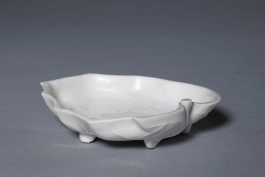 Dehua kiln white glaze catalpa leaf type wash, The Palace Museum