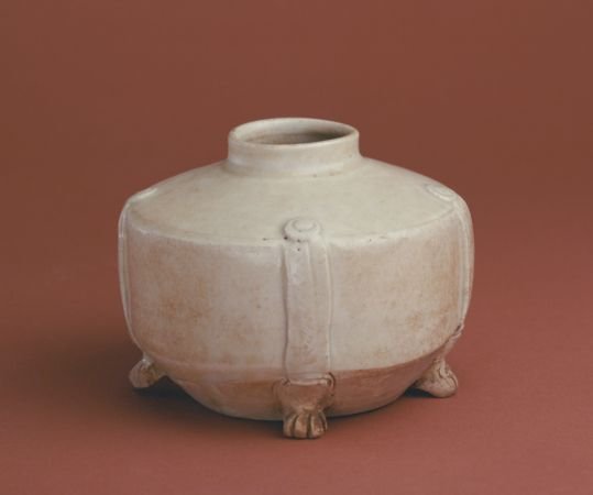 Yue kiln celadon four-legged water seal, The Palace Museum
