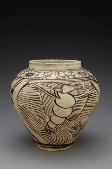 Cizhou kiln jar with black flowers, dragon and phoenix pattern on white ground, The Palace Museum