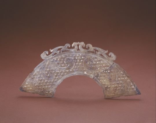 Openwork-carved jade huang pendant, The Palace Museum