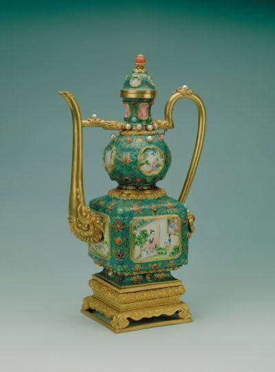 Qianlong style gold cloisonné enamel inlaid enamel ewer, The Palace Museum