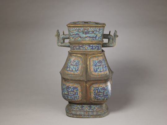 Cloisonné enamel double-eared flower arrangement with Kui dragon pattern, Qianlong period, The Palace Museum