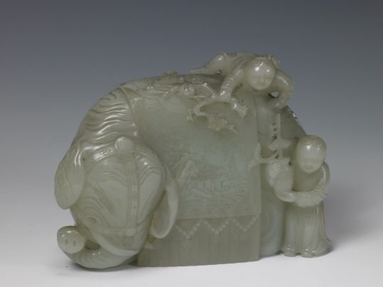 Sapphire Vientiane Update, The Palace Museum